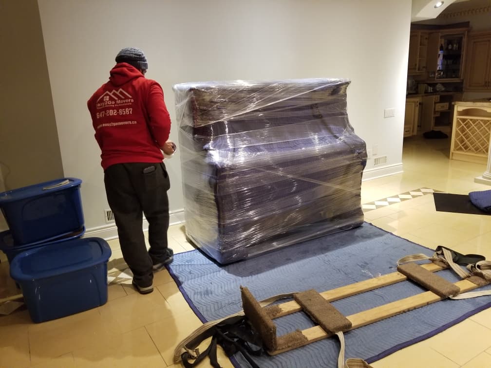 From Sofas to Fridges — We Deliver Single Items Safely Across Toronto & the GTA